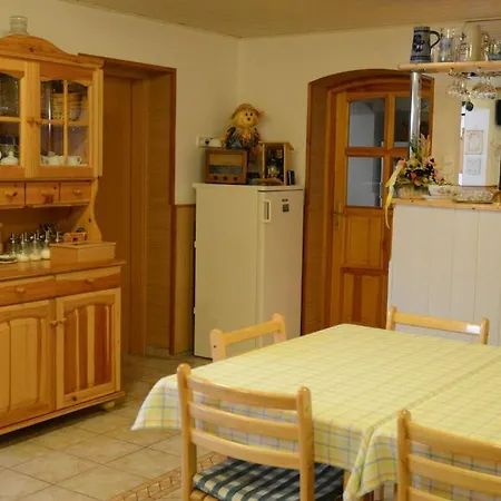 Anna Apartment