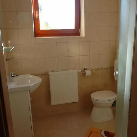 Anna Apartment Buk