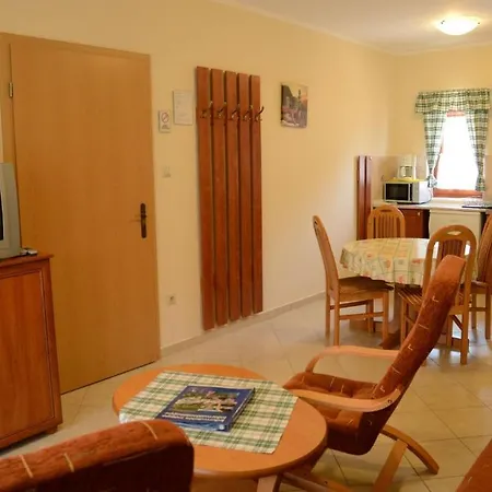 Anna Apartment