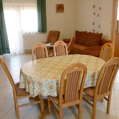 Anna Apartment